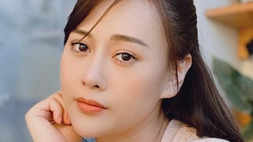 Phương Oanh, Khả Ngân, Quỳnh Kool và Phanh Lee tự tin khoe mặt mộc, tiết lộ bí quyết chăm sóc da