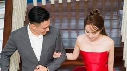 Những khoảnh khắc tình tứ tại sự kiện của đôi bạn diễn viên Quỳnh Nga - Việt Anh
