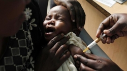 WHO phê duyệt vaccine sốt rét đầu tiên trên thế giới, châu Phi đón niềm hy vọng mới
