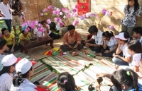 Độc đáo Lễ hội Hoa làng nghề 2019 bên bờ sông Hương