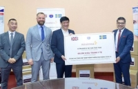 Công ty của Anh trao tặng 400.000 khẩu trang cho Bộ Y tế Việt Nam