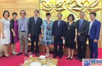 Trao tặng Kỷ niệm chương cho Đại sứ Bỉ tại Việt Nam