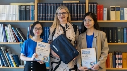 Ngày Quốc tế Trẻ em gái: Đại sứ Thụy Điển trao quyền cho trẻ em gái Việt Nam