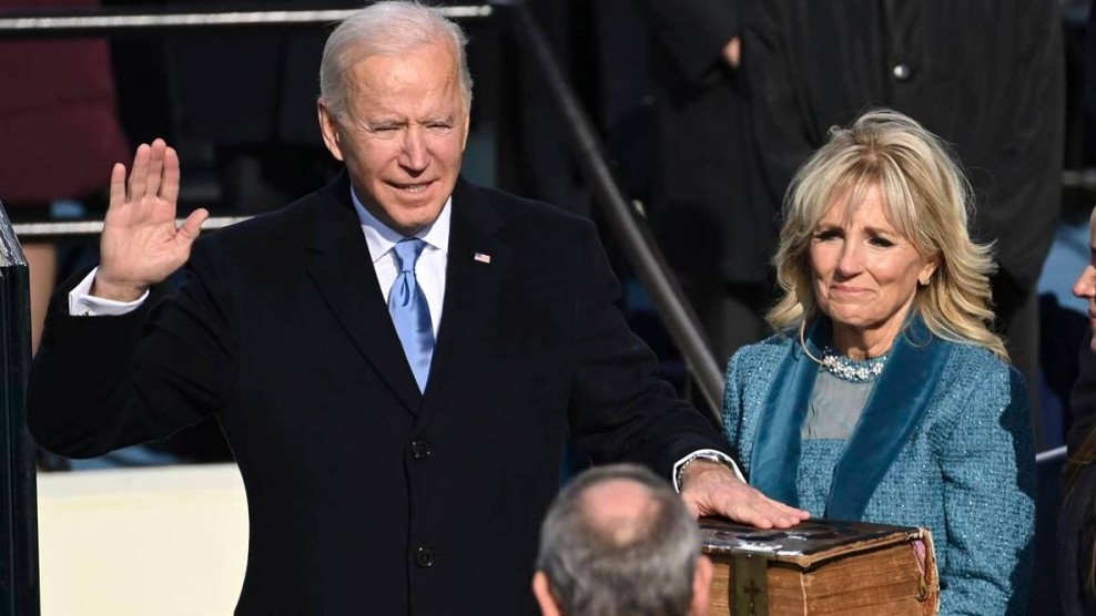 Tân Tổng thống Joe Biden chính thức nhậm chức, cam kết hàn gắn nước Mỹ, phục hồi quan hệ với đồng minh