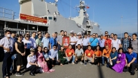 Đoàn công tác số 8 thăm các đơn vị Hải quân tại Cam Ranh, tỉnh Khánh Hòa