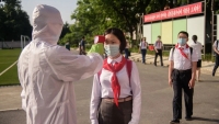 Triều Tiên: Số ca nghi ngờ mắc Covid-19 giảm, hàng ngàn người đang được điều trị