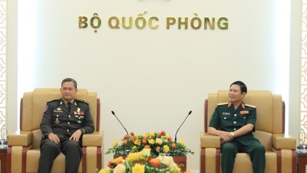 Thượng tướng Nguyễn Tân Cương tiếp Phó tổng Tư lệnh Quân đội Hoàng gia Campuchia Hun Manet