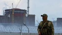 Xung đột Nga-Ukraine: Nhà máy Zaporizhzhia tiếp tục bị tấn công