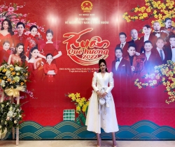 Nữ doanh nhân Thủy Nguyễn sang trọng trong đêm Xuân Quê Hương 2022