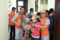 Hàng trăm doanh nhân chung tay vì học trò nghèo, hiếu học
