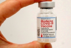 Hàn Quốc sản xuất thành công vaccine Moderna, bắt đầu tiêm cho người dân