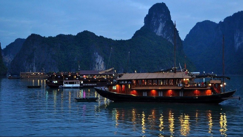 Du lịch Hè 2022: Quảng Ninh đẩy mạnh kinh tế về đêm, hoàn thiện điểm đến trọn vẹn