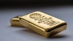 Giá vàng hôm nay 4/5: Tăng mạnh, sắp cán mốc 1.800 USD/ounce, chuyên gia vẫn bi quan, chưa phải thời điểm mua vàng