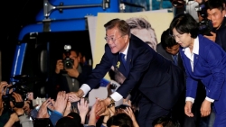 Hàn Quốc: Tỷ lệ ủng hộ Tổng thống Moon Jae-in và đảng cầm quyền tăng trở lại