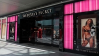 Hãng nội y Victoria's Secret đền bù hơn 8 triệu USD cho công nhân bị thôi việc