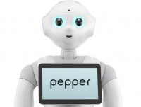 Pepper - người máy đón tiếp bệnh nhân đầu tiên tại Bỉ