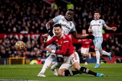 Cristiano Ronaldo: Con đường nhiều chông gai, tiến lên nào, những con quỷ đỏ!