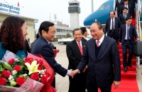 Thủ tướng đến Thủ đô Vientiane dự họp liên Chính phủ Việt Nam - Lào