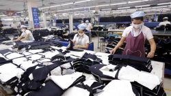 Truyền thông Mỹ: Việt Nam là ngôi sao sáng trong ngành thương mại PPE toàn cầu