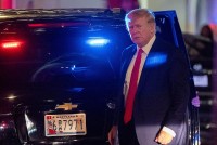 Bộ Tư pháp Mỹ ra tuyên bố, 'đá bóng' áp lực qua ông Donald Trump?