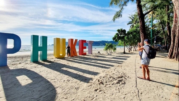 Du lịch Thái Lan - hành trình phục hồi khó khăn từ Hộp cát Phuket và quả ngọt đầu mùa