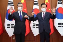 Ngoại trưởng Hàn Quốc và Trung Quốc thảo luận về tuyên bố kết thúc Chiến tranh Triều Tiên