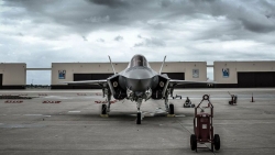 Mỹ hoãn sản xuất máy bay chiến đấu F-35