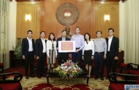 Phòng, chống dịch Covid-19: Bộ Ngoại giao trao Ủy ban Trung ương Mặt trận Tổ quốc Việt Nam 200 triệu đồng