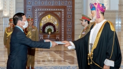 Đại sứ Vũ Viết Dũng trình Ủy nhiệm thư lên Quốc vương Oman Haitham bin Tarik
