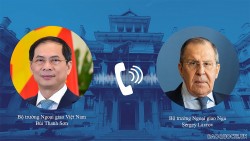 Bộ trưởng Ngoại giao Việt Nam-Nga trao đổi về tình hình xung đột tại Ukraine