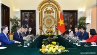 Cố vấn Derek Chollet: Hoa Kỳ nhất quán ủng hộ một Việt Nam mạnh, độc lập, thịnh vượng