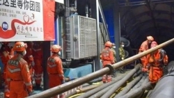 Đội cứu hộ Trung Quốc vào hầm tìm cách giải cứu 21 thợ mỏ mắc kẹt gần tháng nay