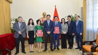 Thứ trưởng Ngoại giao Phạm Quang Hiệu trao quyết định bổ nhiệm, điều động cán bộ cấp Vụ