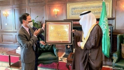 Đoàn công tác Đại sứ quán Việt Nam tại Saudi Arabia thăm, làm việc tỉnh Tabuk và Al Jouf