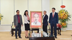 Lãnh đạo Ban Tuyên giáo Trung ương thăm và chúc mừng Học viện Ngoại giao nhân Ngày Nhà giáo Việt Nam