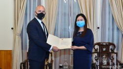 Trao Giấy Chấp nhận lãnh sự cho Tổng Lãnh sự mới của New Zealand tại TP. Hồ Chí Minh