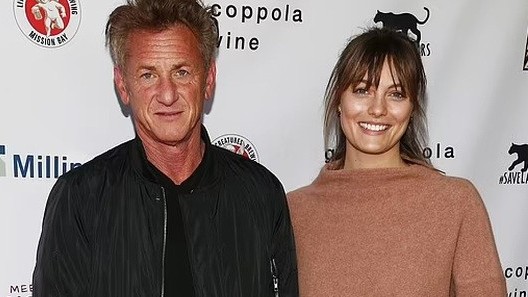 Sean Penn chia tay vợ thứ ba kém 32 tuổi