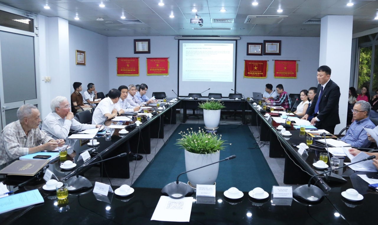 Service Department for Diplomatic Corps: Affirming leading role of the Ministry of Foreign Affairs' public service unit Service Department for Diplomatic Corps: Affirming leading role of the Ministry of Foreign Affairs' public service unit